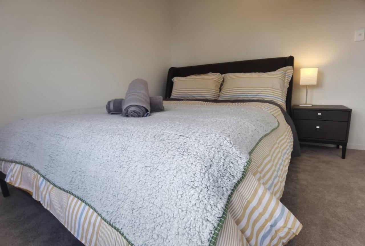 Вилла Henderson New House Окленд Экстерьер фото